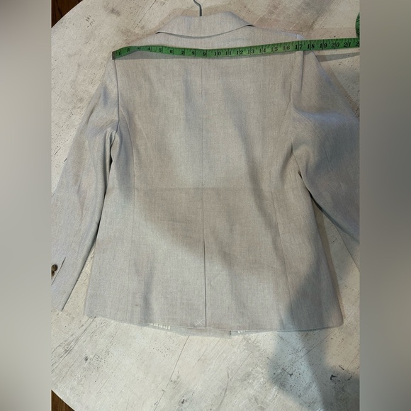 Ann Taylor Cream Blazer Suit with Pinstripe Lining - Picture 10 of 13